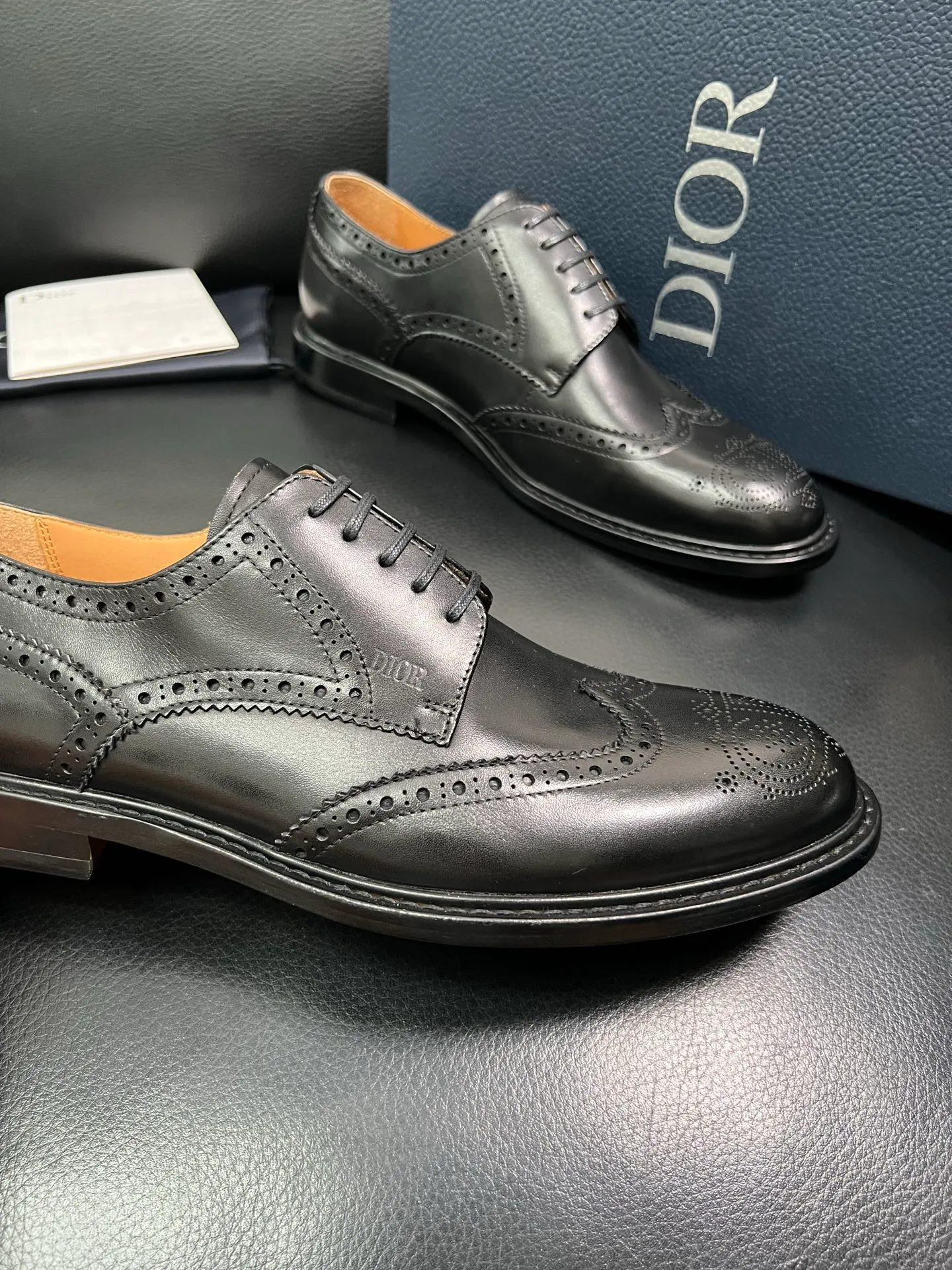 Men's shoes 💰940 Dior top purchasing agent, synchronized with Dior counters, original factory configuration, imported Italian cowhide, fully imported water-dyed cowhide lining, sole: original factory special supply, original sole super comfortable, original factory follow-up order 🔍🔍High quality, welcome to compare, code number 39-44 (can be ordered 38 45 46) 85868